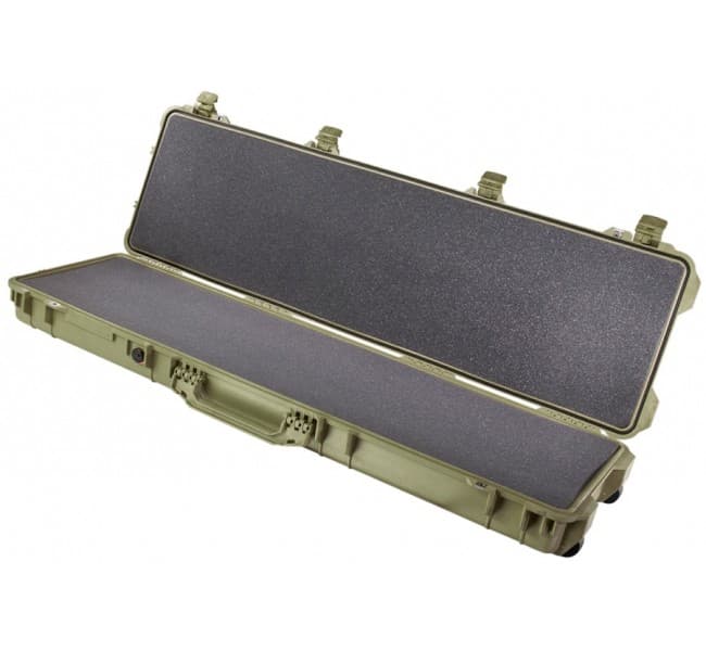 Оружейный кейс Pelican 1750 Protector Long Case с поропластом зеленый 1750-000-130E