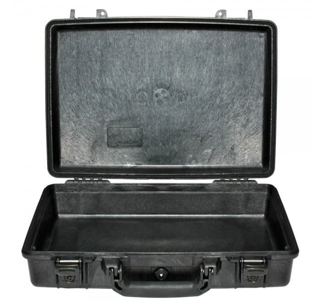 Защитный кейс для ноутбука Peli Protector 1470 без поропласта черный 1470-001-110E