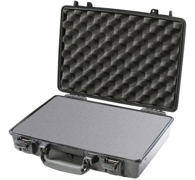 Защитный кейс для ноутбука Peli Protector 1470 с поропластом черный 1470-000-110E