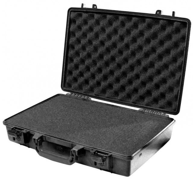 Защитный кейс для ноутбука Peli Protector 1490 с поропластом черный 1490-000-110E