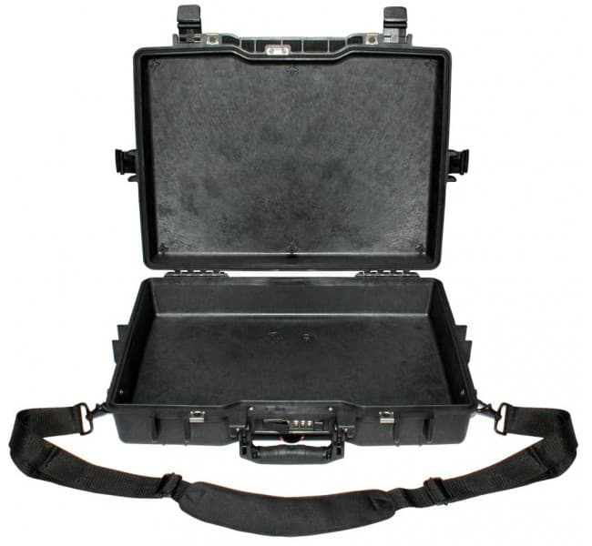 Защитный кейс для ноутбука Peli Protector 1495 без поропласта черный 1495-001-110E