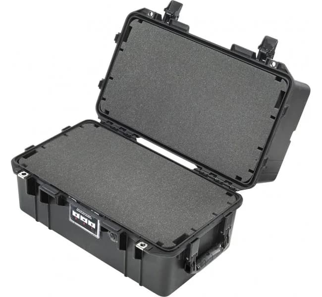 Защитный кейс Peli Air 1465 с поропластом черный 014650-0000-110E