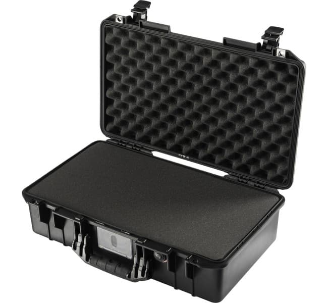 Защитный кейс Peli Air 1525 с поропластом черный 015250-0001-110E