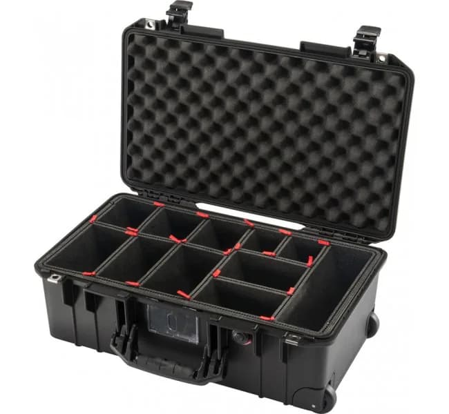 Защитный кейс Peli Air 1535 с жесткими перегородками черный 015350-0052-110E