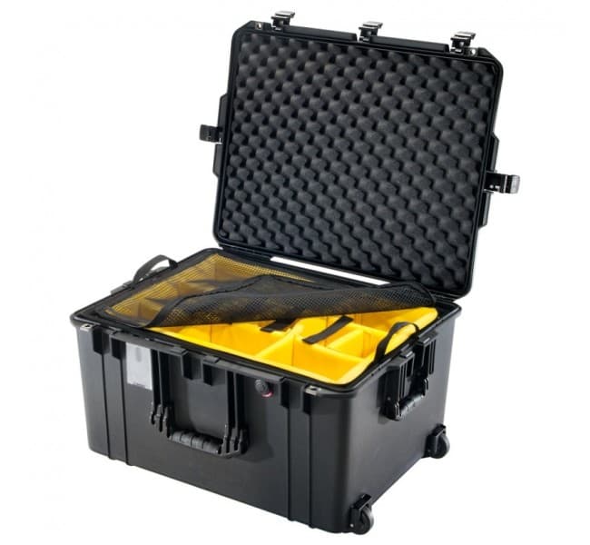 Защитный кейс Peli Air 1637 с мягкими перегородками черный 016370-0042-110E