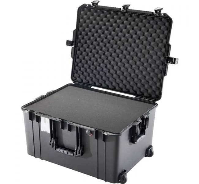 Защитный кейс Peli Air 1637 с поропластом черный 016370-0002-110E