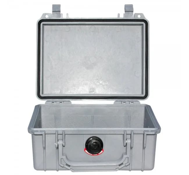 Защитный кейс Peli Protector 1150 без поропласта серебро 1150-001-180E