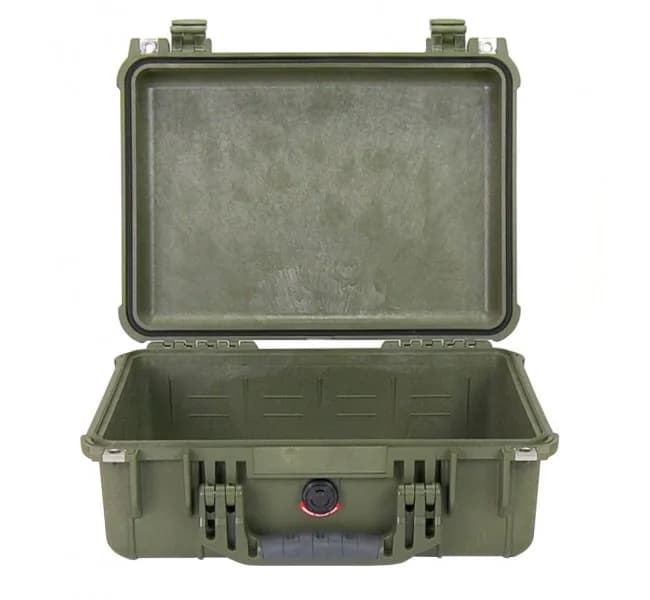 Защитный кейс Peli Protector 1450 без поропласта зеленый 1450-001-130E