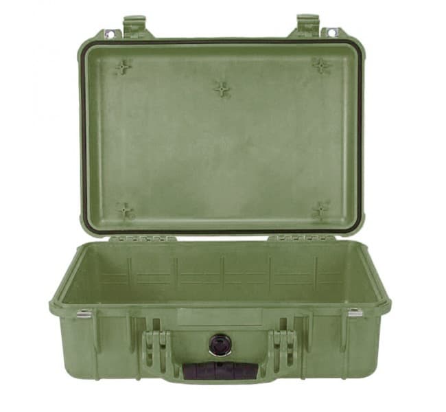 Защитный кейс Peli Protector 1500 без поропласта зеленый 1500-001-130E