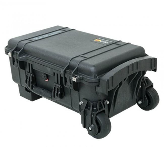 Защитный кейс Peli Protector 1510M с усиленной колесной базой без поропласта черный 015100-0019-110E