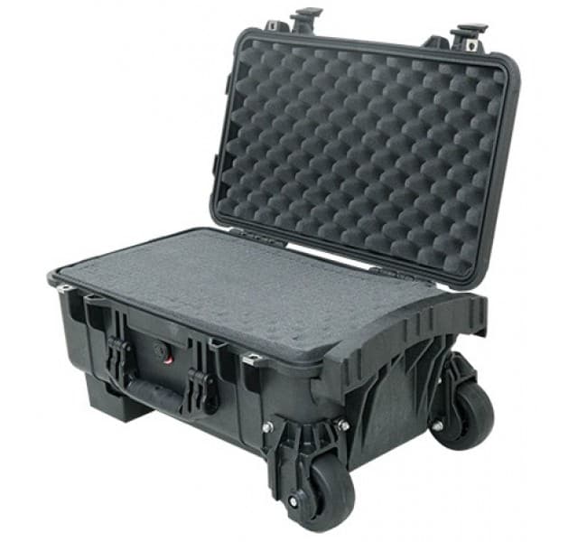 Защитный кейс Peli Protector 1510M с усиленной колесной базой с поропластом черный 015100-0009-110E