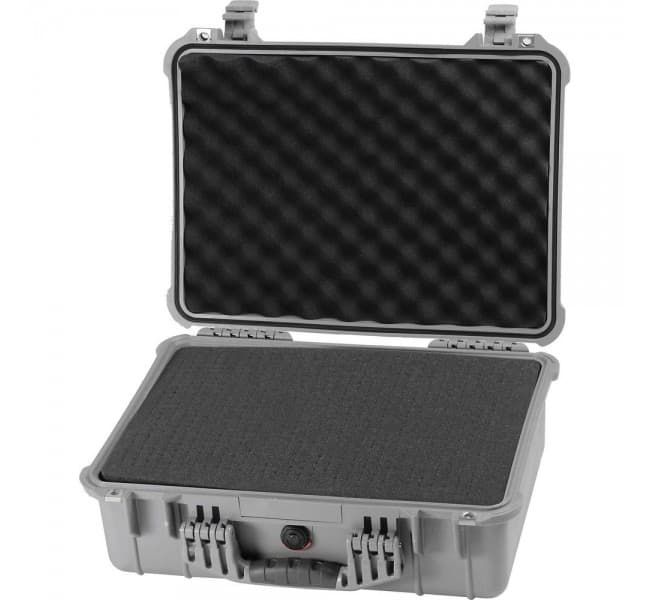 Защитный кейс Peli Protector 1520 с поропластом серебро 1520-020-180E