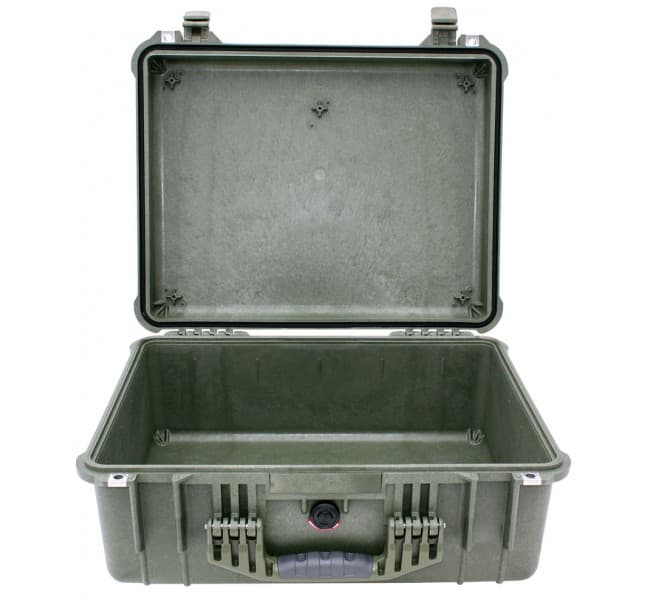 Защитный кейс Peli Protector 1550 без поропласта зеленый 1550-001-130E