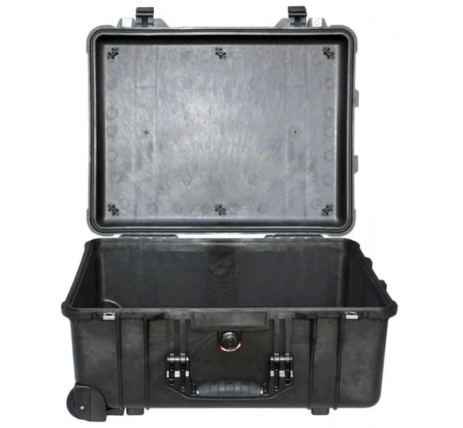 Защитный кейс Peli Protector 1560 без поропласта черный 1560-001-110E