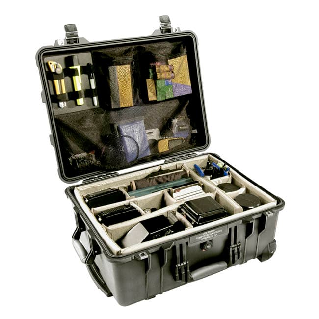 Защитный кейс Peli Protector 1560 с перегородками черный 015600-0040-110E