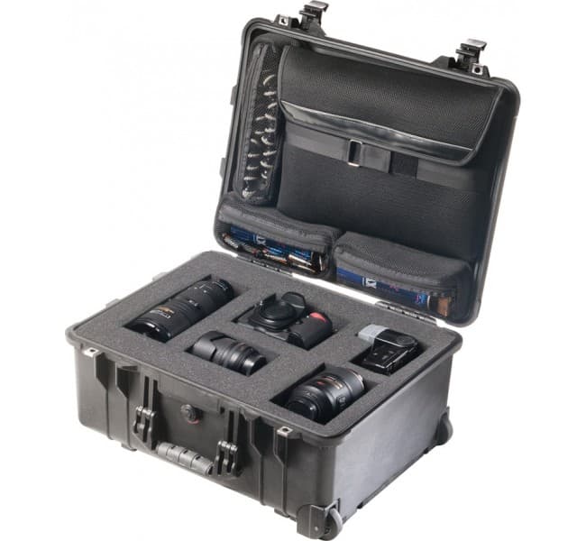 Защитный кейс Peli Protector 1560LFC с поропластом и органайзером для ноутбука черный 1560-008-110E