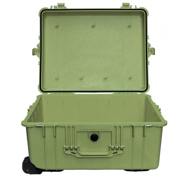 Защитный кейс Peli Protector 1610 без поропласта зеленый 1610-001-130E