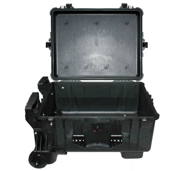 Защитный кейс Peli Protector 1610М с усиленной колесной базой без поропласта черный 016100-0019-110E