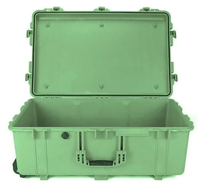 Защитный кейс Peli Protector 1650 без поропласта зеленый 1650-021-130E