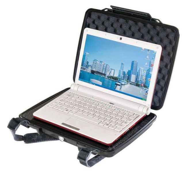 Защитный кейс Peli HardBack 1075 для ноутбука с поропластом 1070-000-110E