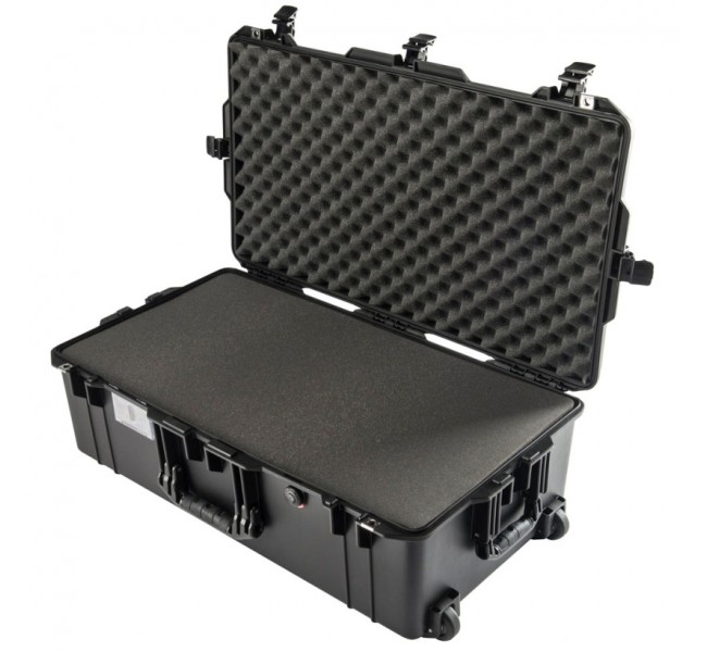 Защитный кейс Peli Air 1615 с поропластом черный 016150-0001-110E