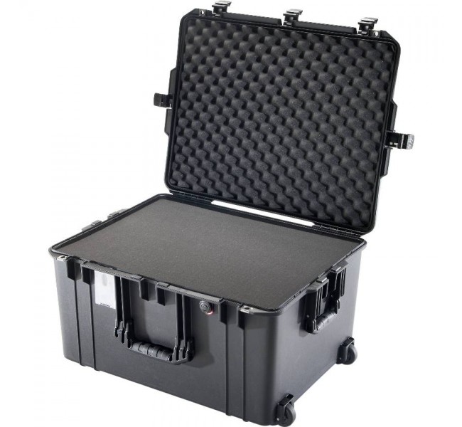 Защитный кейс Peli Air 1637 с поропластом черный 016370-0001-110E